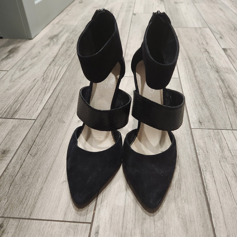 ALDO Stilletos Suede Strapy Heels Black Witchy Goth Wimsigoth Sexy Baddie 8.5